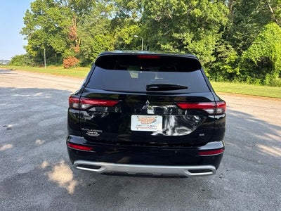 2022 Mitsubishi Outlander SE