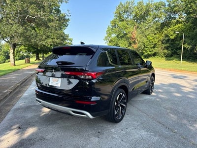 2022 Mitsubishi Outlander SE