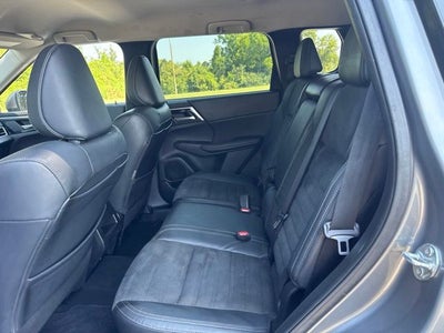 2022 Mitsubishi Outlander Black Edition