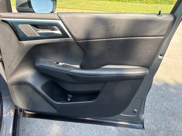 2022 Mitsubishi Outlander Black Edition