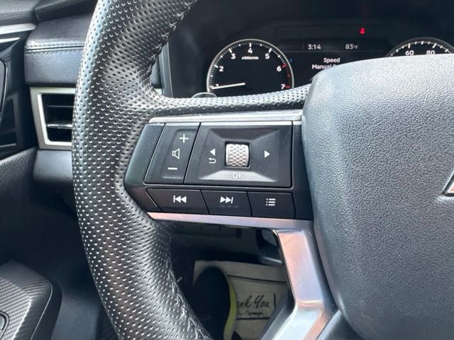 2023 Mitsubishi Outlander SE