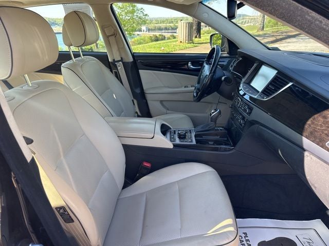 2016 Hyundai Equus Signature