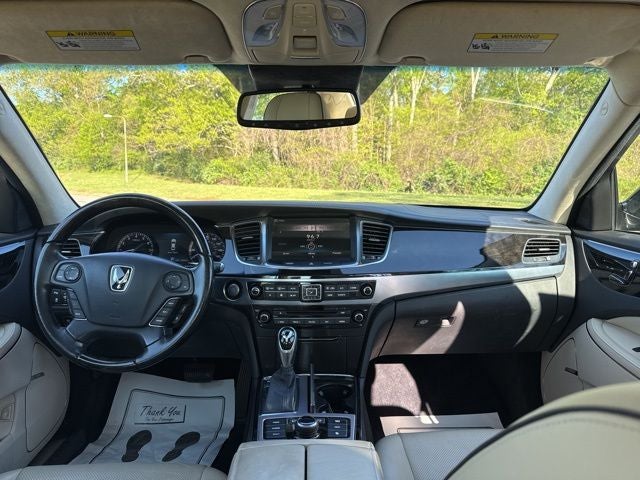 2016 Hyundai Equus Signature