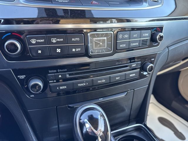 2016 Hyundai Equus Signature
