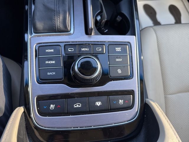 2016 Hyundai Equus Signature
