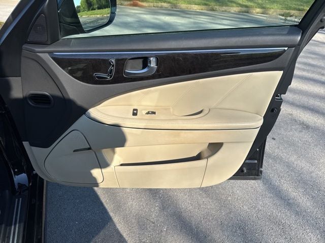 2016 Hyundai Equus Signature