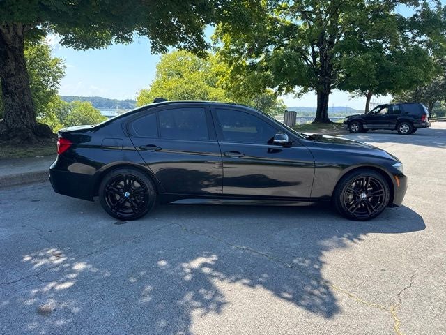2018 BMW 3 Series 330i xDrive