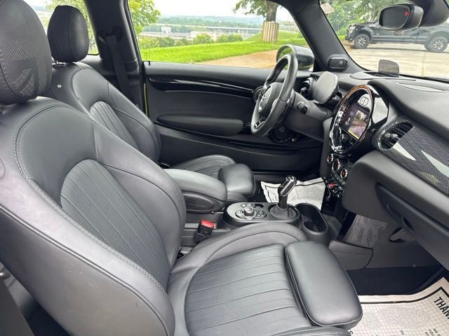 2023 MINI John Cooper Works Base