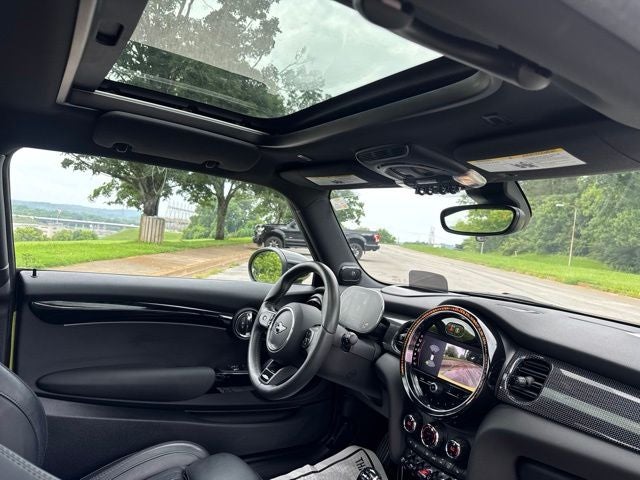 2023 MINI John Cooper Works Base