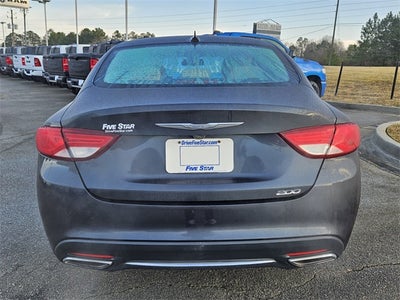 2017 Chrysler 200 Limited