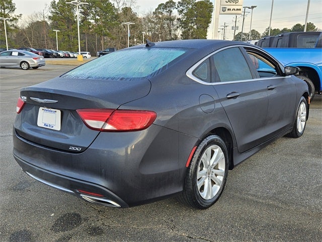 2017 Chrysler 200 Limited