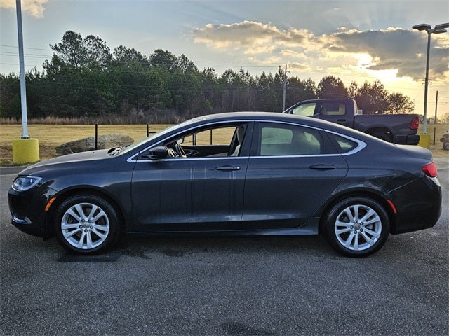 2017 Chrysler 200 Limited