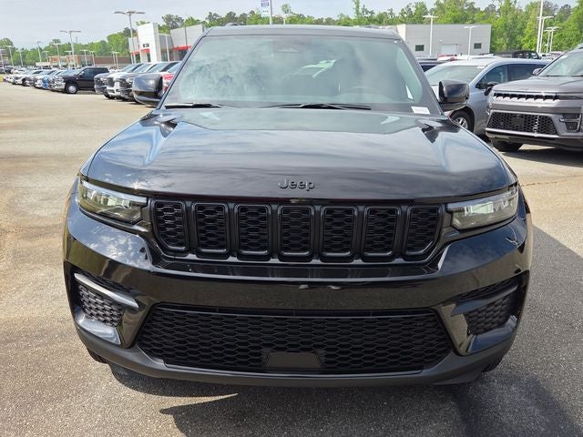 2025 Jeep Grand Cherokee Larado