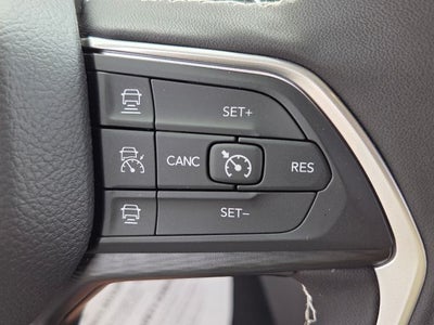 2025 Jeep Grand Cherokee Larado