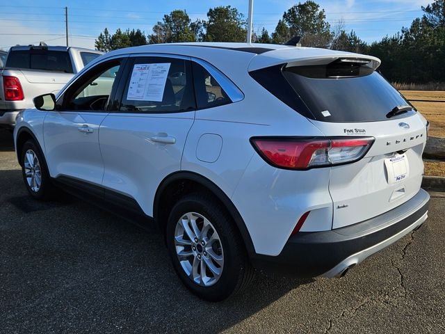 2020 Ford Escape SE