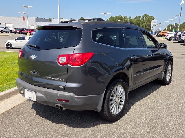 2010 Chevrolet Traverse LTZ Leather
