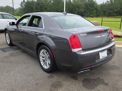 2019 Chrysler 300 Touring