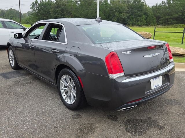 2019 Chrysler 300 Touring