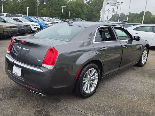 2019 Chrysler 300 Touring