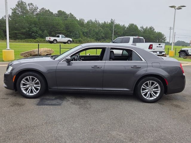 2019 Chrysler 300 Touring