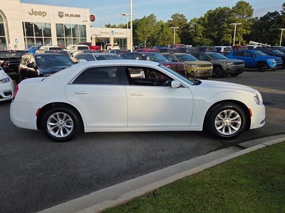 2023 Chrysler 300 Touring