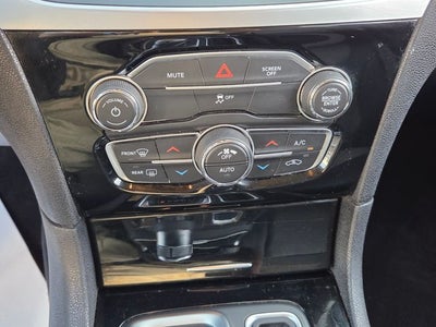 2023 Chrysler 300 Touring