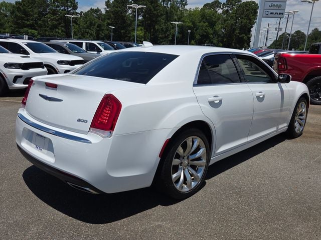2020 Chrysler 300 Touring
