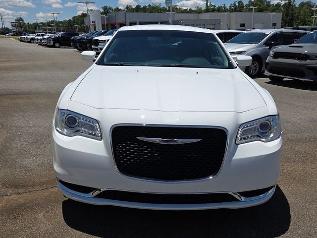 2020 Chrysler 300 Touring