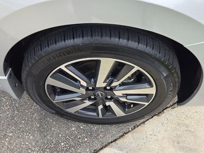 2024 Nissan Versa 1.6 S