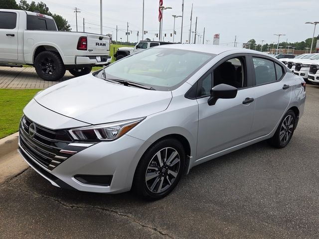 2024 Nissan Versa 1.6 S