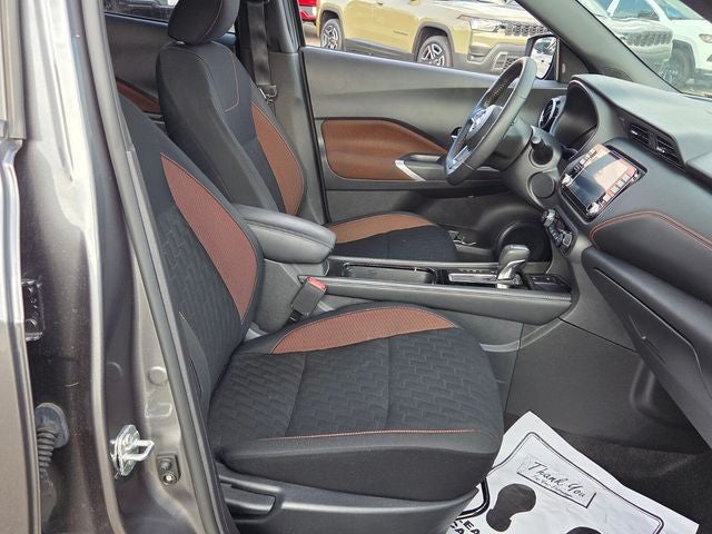 2024 Nissan Kicks SR