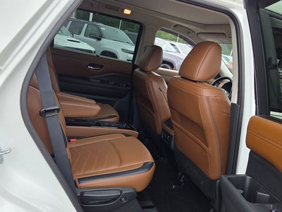 2024 Nissan Pathfinder Platinum