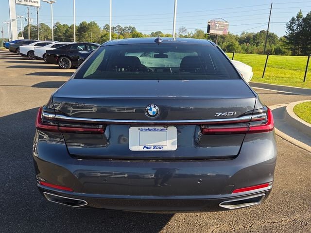 2020 BMW 7 Series 740i