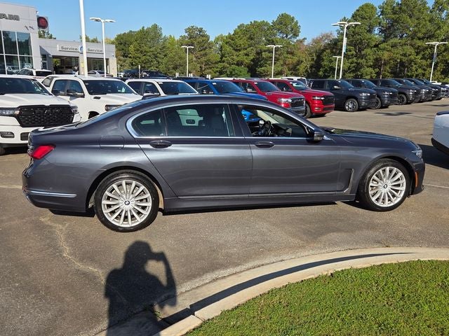 2020 BMW 7 Series 740i