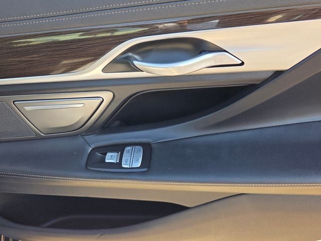 2020 BMW 7 Series 740i