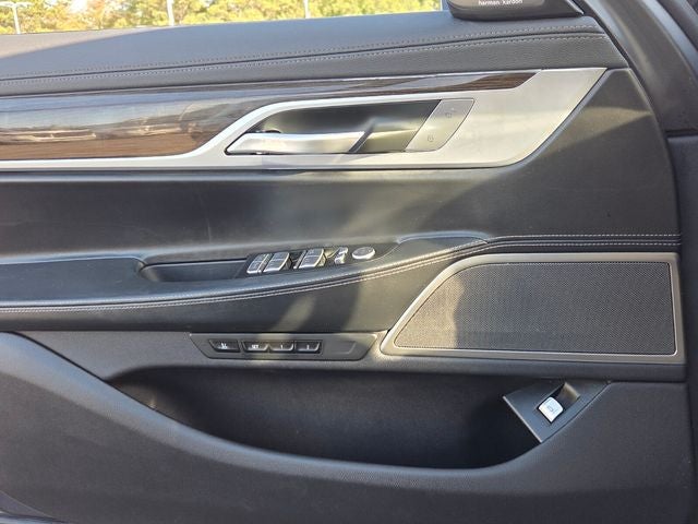2020 BMW 7 Series 740i