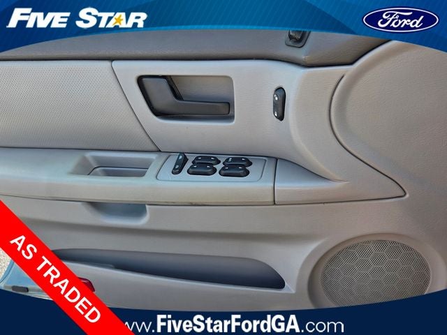 2005 Ford Taurus SE