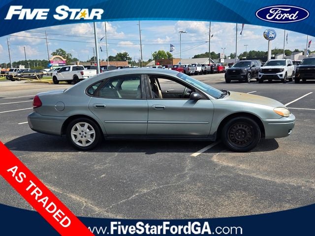 2005 Ford Taurus SE