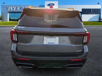 2025 Ford Explorer ST-Line