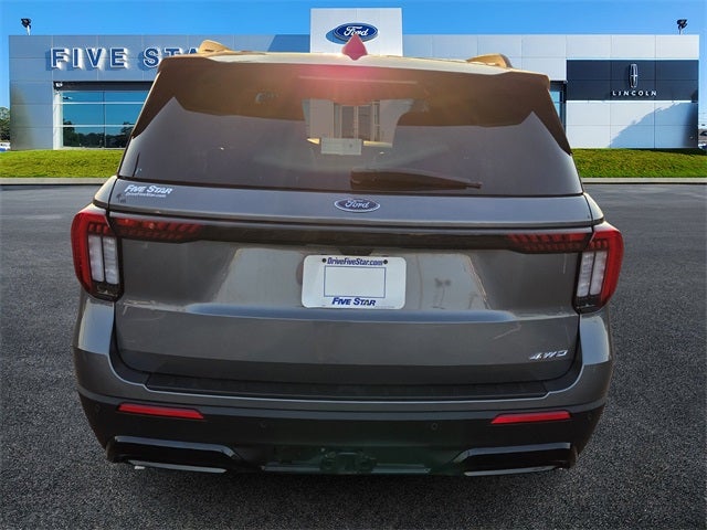 2025 Ford Explorer ST-Line