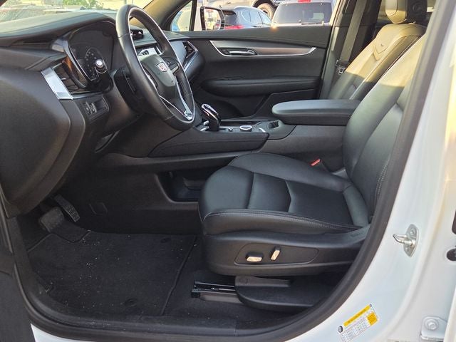 2024 Cadillac XT6 Luxury