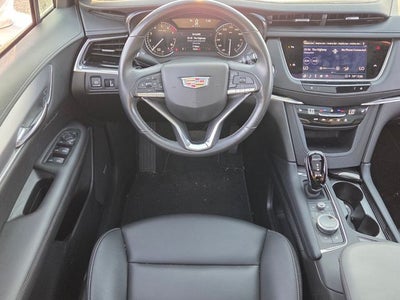 2024 Cadillac XT6 Luxury