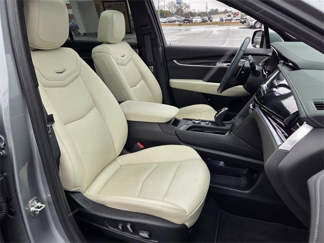 2025 Cadillac XT6 Sport