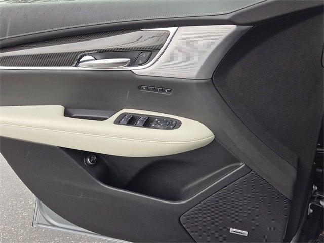 2025 Cadillac XT6 Sport