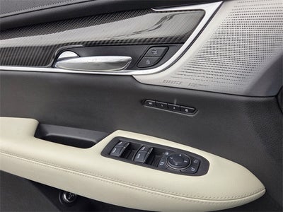 2025 Cadillac XT6 Sport