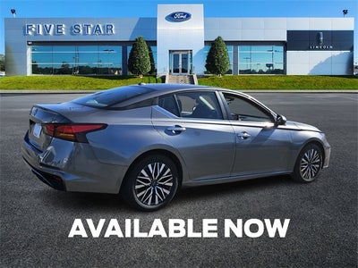 2023 Nissan Altima 2.5 SV