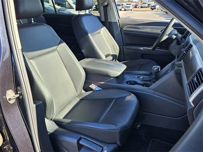 2020 Volkswagen Atlas 2.0T SE w/Technology w/Technology