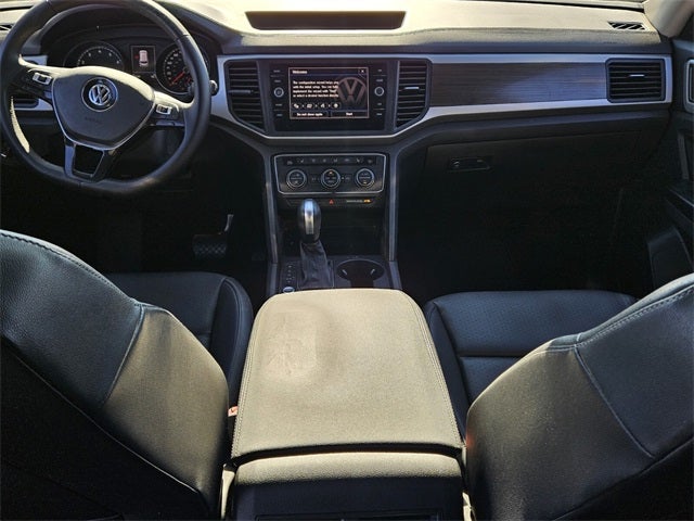 2020 Volkswagen Atlas 2.0T SE w/Technology w/Technology