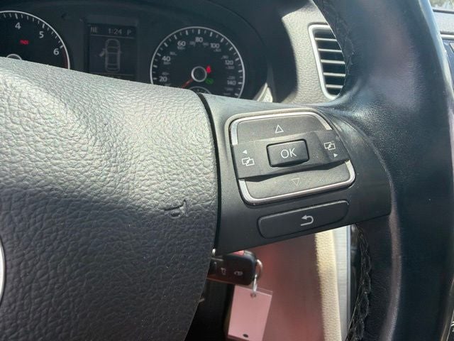 2013 Volkswagen Passat 2.5 SE
