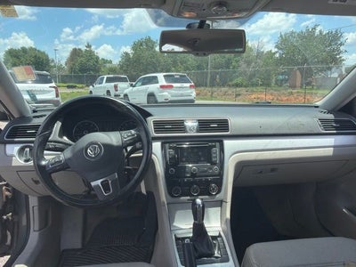 2013 Volkswagen Passat 2.5 SE